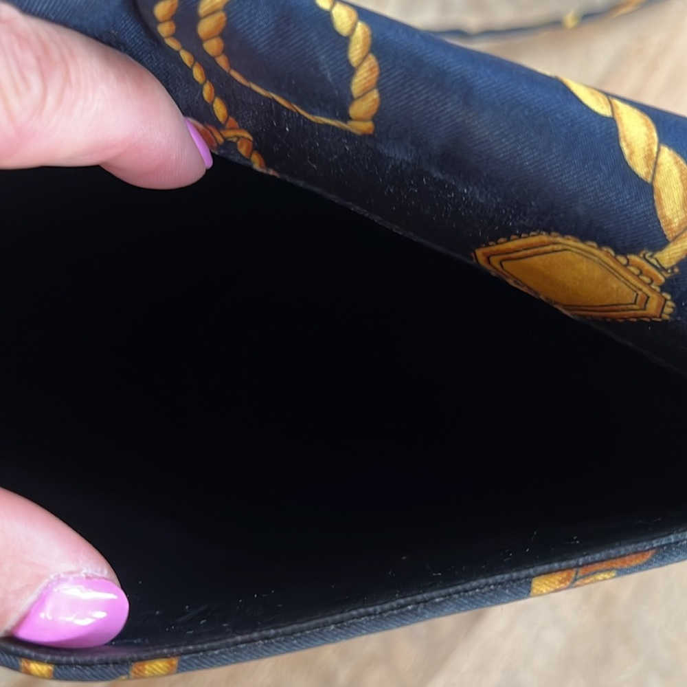 Stuart Weitzman Navy and Gold Crossbody Bag - Picture 4 of 11